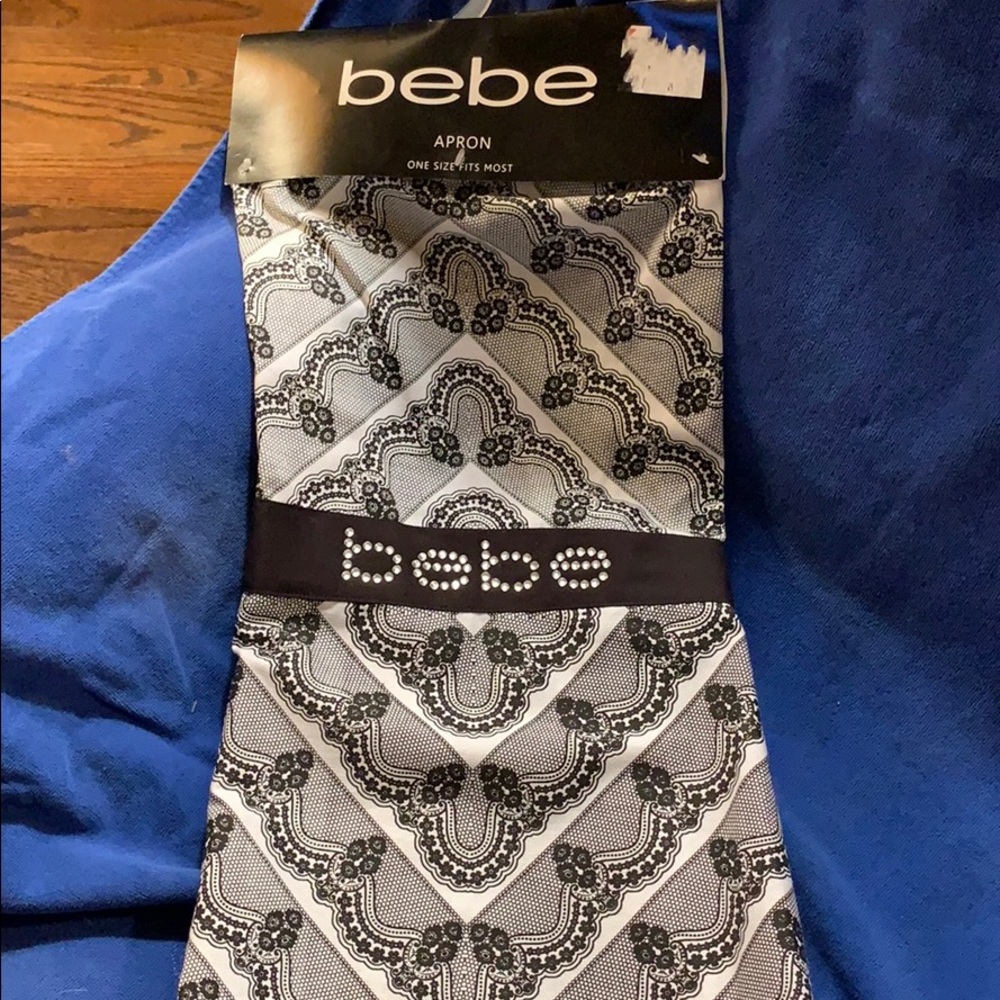 BeBe White and Black Apron, Never Used Knee Length